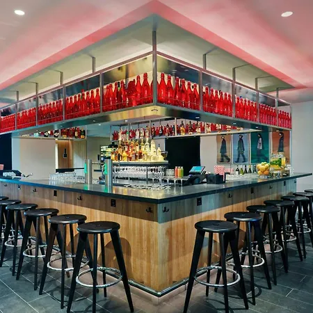 Citizenm Amstel Hotel 4*