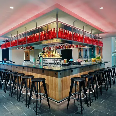 Citizenm Amstel 酒店 4*