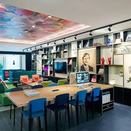 Citizenm Amstel 호텔 4*