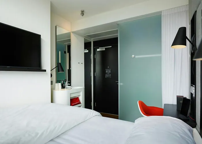 Citizenm Amstel 4*