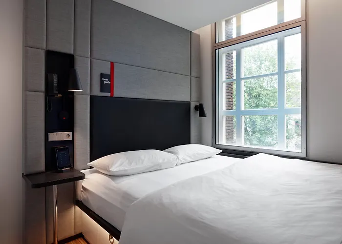 מלון Citizenm Amstel 4*